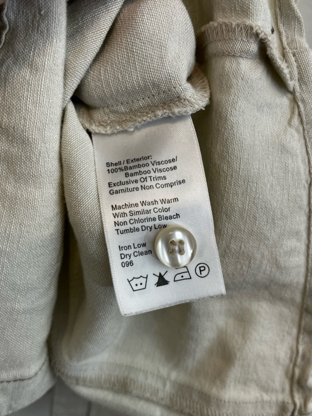 KAVU Bamboo Viscose Button Front Blouse Beige Short Sleeve Top Outdoor Hiking - Picture 7 of 7
